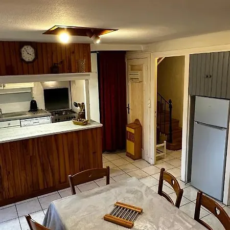 Holiday home Maison Le Barbier 10pers Dore Le Mont-Dore